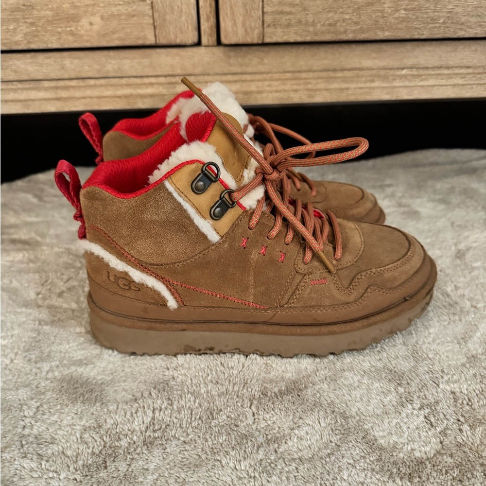 UGG Tan and Red Suede Boots Highlander Hi Heritage Sneaker
